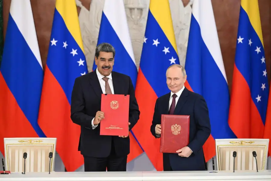 Venezuela y Rusia firman acuerdo estratégico sobre desarrollo y defensa de la soberanía